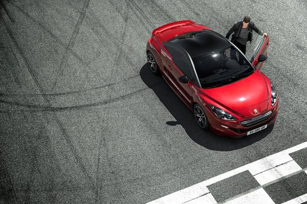 Photograph Patrick Curtet Peugeot Razer 2 on One Eyeland